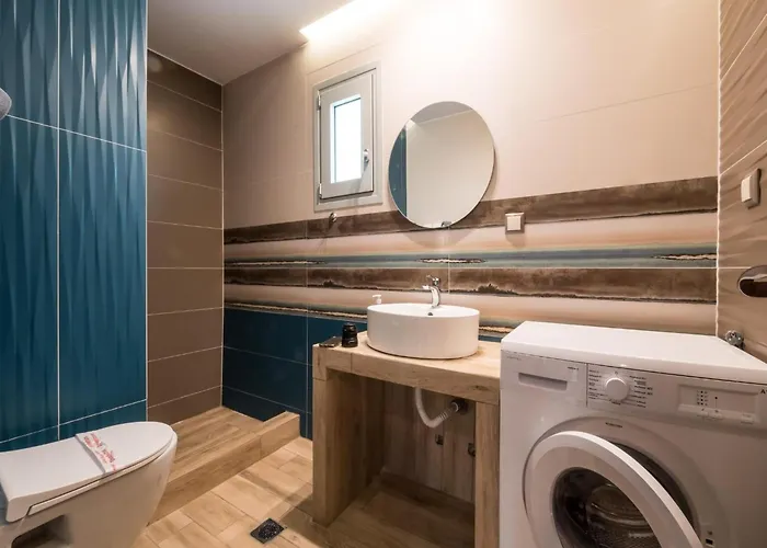 In With Pool Appartamento